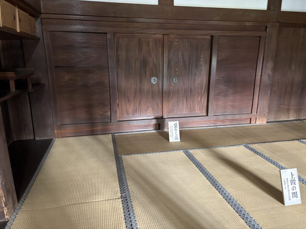 国宝犬山城の内部 畳の間